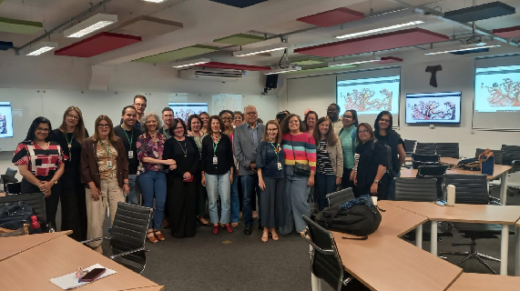 Docentes do Programa de Educação da USF realizou a Roda de Conversa Diá(logos) (In)convenientes