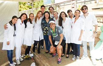 Alunos de Fisioterapia cuidam de atletas na Corrida 10k de Bragança Paulista